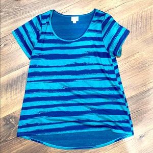 ⭐️4 for $12 Sale⭐️ LuLaRoe Classic T